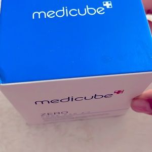 Medicube Zero pore pads 💙